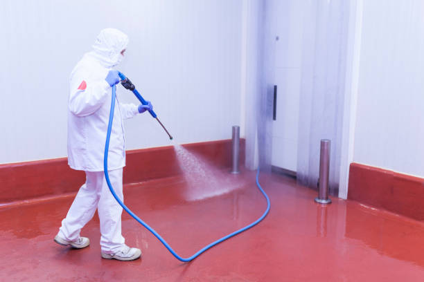 Best Animal Enclosure Cleaning  in Prior Lake, MN